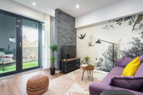 Central 18 Apartment - New Building & Parking, Bucharest